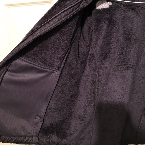 Dark purple/navy fuzzy north face jacket - Picture 2 of 8